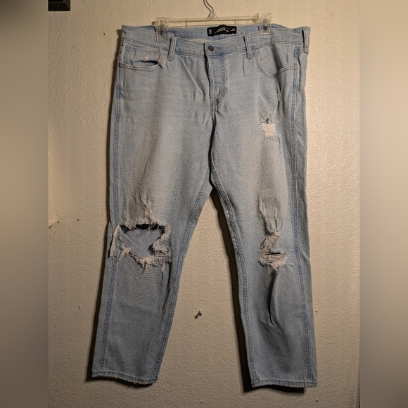 Holister Light Blue Distressed Jeans Size 15 W32 - Picture 2 of 8